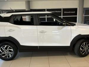 Mahindra XUV 3XO 1.2T AX5 manual - Image 6