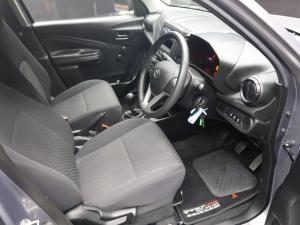 Toyota Vitz 1.0 - Image 9