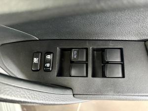 Toyota Corolla Quest 1.8 Plus manual - Image 9