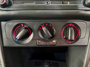 Volkswagen Polo Vivo hatch 1.6 Comfortline auto - Image 12