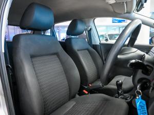 Volkswagen Polo Vivo hatch 1.4 Trendline - Image 11