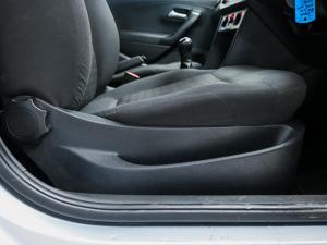 Volkswagen Polo Vivo hatch 1.4 Trendline - Image 9