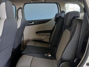 Renault Triber 1.0 Prestige - Image 13