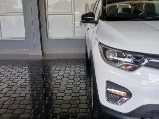 Renault Triber 1.0 Prestige