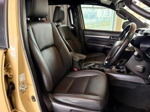 Toyota Hilux 2.8GD-6 double cab 4x4 Legend auto - Image 11