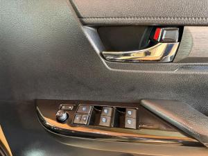 Toyota Hilux 2.8GD-6 double cab 4x4 Legend auto - Image 20