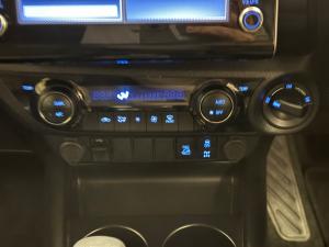 Toyota Hilux 2.8GD-6 double cab Raider auto - Image 14