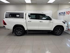 Toyota Hilux 2.8GD-6 double cab Raider auto - Image 3