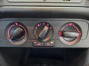 Volkswagen Polo Vivo hatch 1.4 Trendline - Image 13