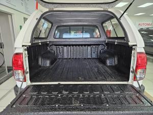 Toyota Hilux 2.4GD-6 double cab Raider auto - Image 15