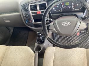 Hyundai H-100 Bakkie 2.6D chassis cab - Image 6