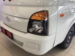Hyundai H-100 Bakkie 2.6D chassis cab - Image 12