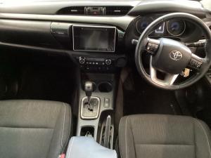 Toyota Hilux 2.8GD-6 double cab Raider auto - Image 6