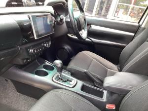 Toyota Hilux 2.8GD-6 double cab Raider auto - Image 7