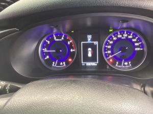 Toyota Hilux 2.8GD-6 double cab Raider auto - Image 9