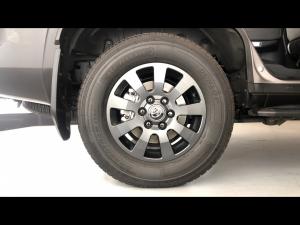 Toyota Land Cruiser Prado 2.8GD VX-R - Image 20