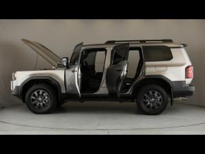 Toyota Land Cruiser Prado 2.8GD VX-R - Image 26