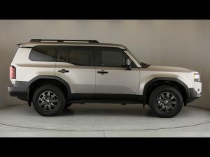 Toyota Land Cruiser Prado 2.8GD VX-R - Image 3