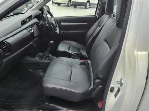 Toyota Hilux 2.0 single cab S (aircon) - Image 7