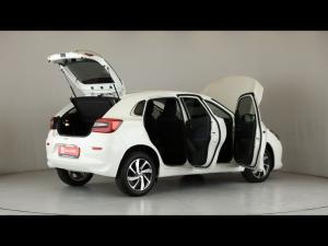 Toyota Starlet 1.5 XR auto - Image 31