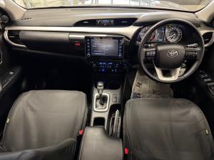 Toyota Hilux 2.8GD-6 double cab 4x4 Raider auto - Image 6