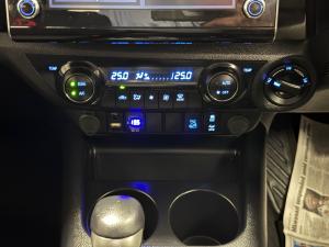Toyota Hilux 2.8GD-6 double cab 4x4 Raider auto - Image 14