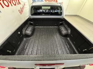 Toyota Hilux 2.8GD-6 double cab 4x4 Raider auto - Image 17