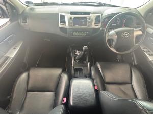 Toyota Hilux 3.0D-4D double cab Raider Legend 45 - Image 6