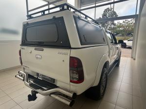 Toyota Hilux 3.0D-4D double cab Raider Legend 45 - Image 2