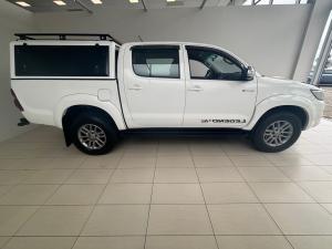 Toyota Hilux 3.0D-4D double cab Raider Legend 45 - Image 3