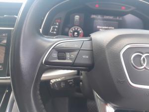 Audi Q8 55TFSI quattro - Image 9