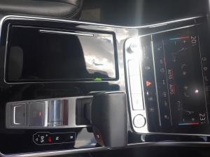 Audi Q8 55TFSI quattro - Image 12