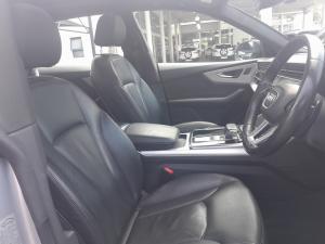Audi Q8 55TFSI quattro - Image 15