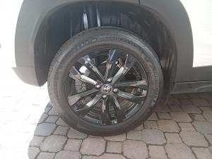 Toyota Starlet Cross 1.5 XS auto - Image 19