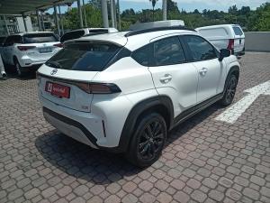 Toyota Starlet Cross 1.5 XS auto - Image 2