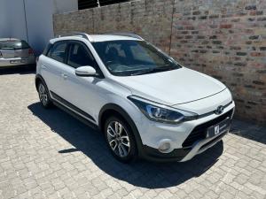 Hyundai i20 Active 1.4 Fluid - Image 1