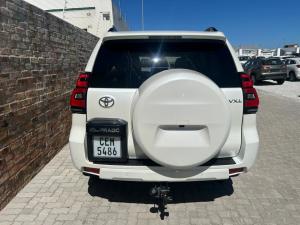 Toyota Land Cruiser Prado 4.0 VX-L - Image 5