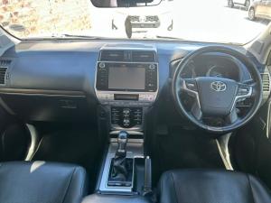 Toyota Land Cruiser Prado 4.0 VX-L - Image 6