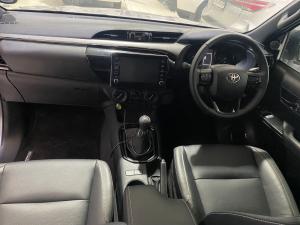 Toyota Hilux 2.8 GD-6 RB LegendE/CAB - Image 6