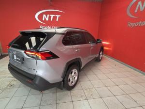 Toyota RAV4 2.0 GX CVT - Image 2