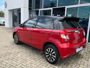 Toyota Etios hatch 1.5 Sport - Image 4