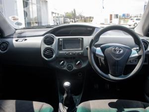 Toyota Etios hatch 1.5 Sport - Image 6