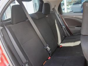 Toyota Etios hatch 1.5 Sport - Image 8