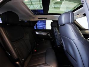 Land Rover Range Rover Sport D350 Dynamic SE - Image 13