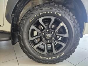 Toyota Hilux 2.8GD-6 double cab 4x4 Legend RS manual - Image 8