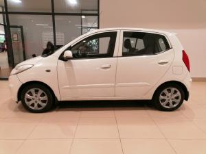 Hyundai i10 1.1 Motion - Image 2