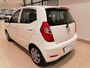 Hyundai i10 1.1 Motion - Image 3