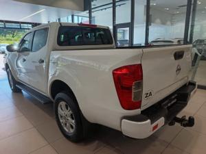 Nissan Navara 2.5DDTi double cab SE Plus 4x4 - Image 3