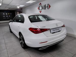 Mercedes-Benz C-Class C200 Avantgarde - Image 3