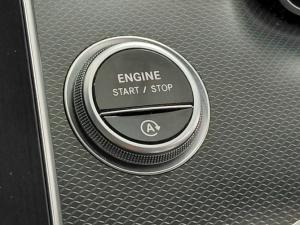 Mercedes-Benz C-Class C200 Avantgarde - Image 9